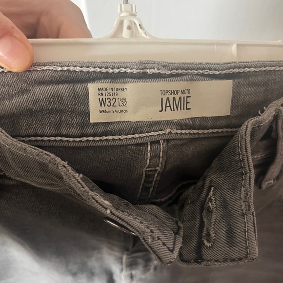 GRAY TOPSHOP STRAIGHT JEANS - Picture 2 of 7